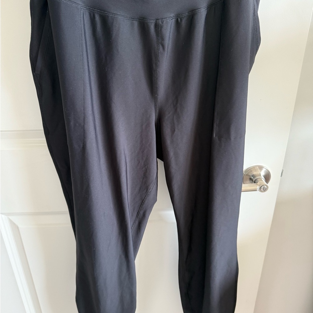Old Navy Women's Black Cropped Pants